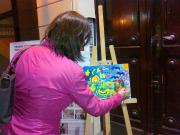 D�rek � malba spole�n�ho obrazu pro d�ti z Kargyaku
