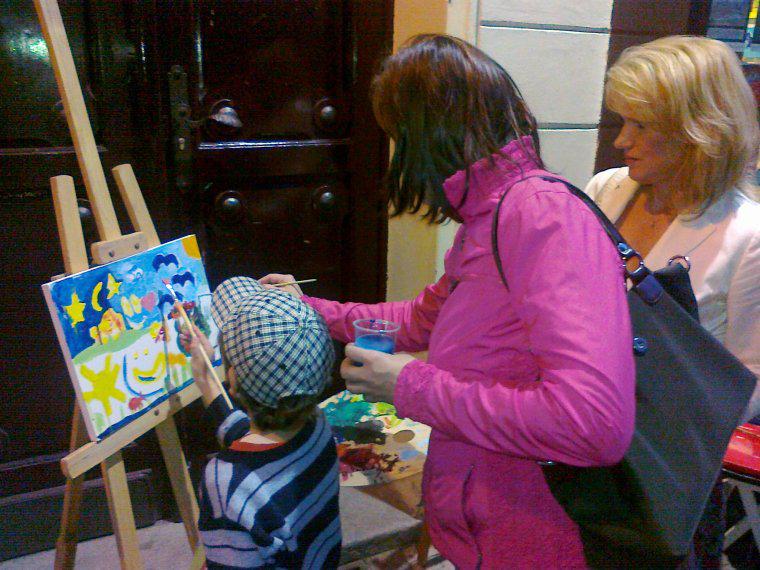 Painting of a picture for the children of Kargyak